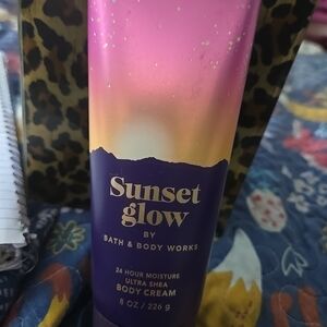 Brand New Bath & Body Works Sunset Glow Body Cream - Discontinued